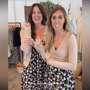 Neuflora Lexington dress Medium NWT black floral